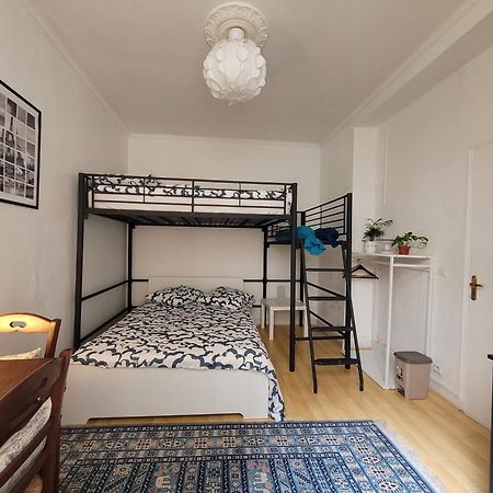 Cozy And Nice Homestay Room - Chambre D'Hote París Exterior foto