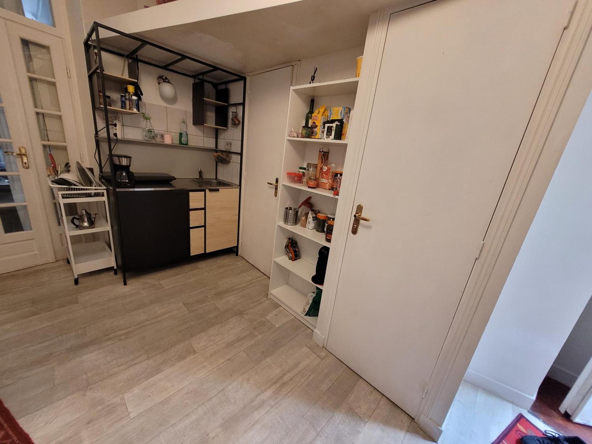 Cozy And Nice Homestay Room - Chambre D'Hote París Exterior foto